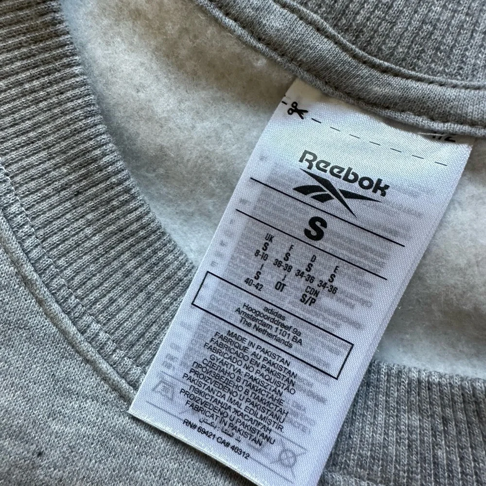 Reebok gray relaxed fit crewneck sweatshirt - Picture 8 of 13